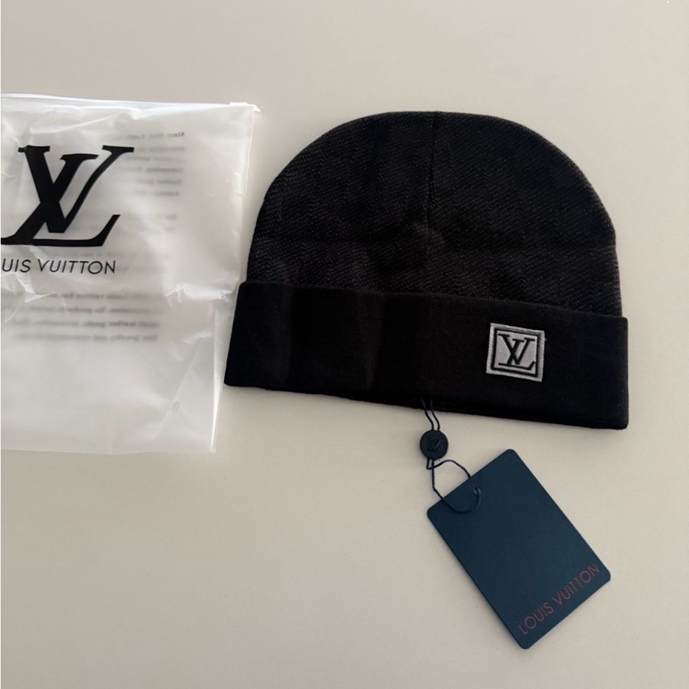 Black Lv beanie